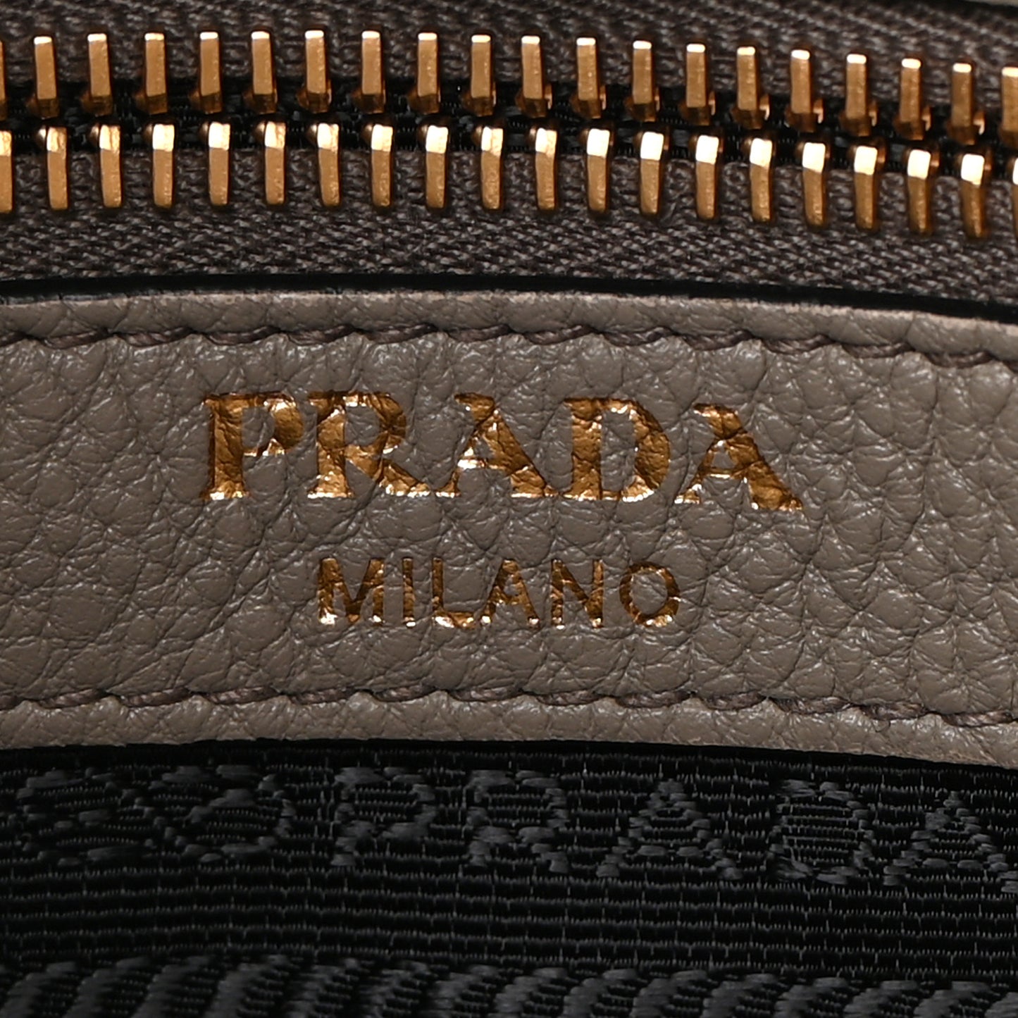Vitello Daino Hobo Messenger Bag Argilla