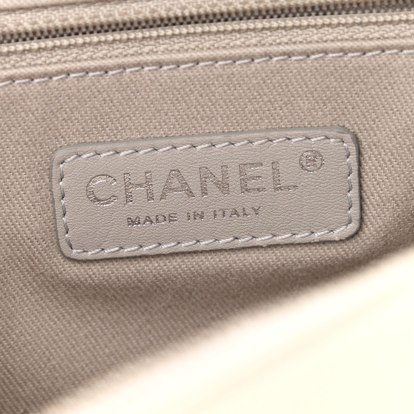 Caviar Quilted Jumbo Easy Flap Dark White