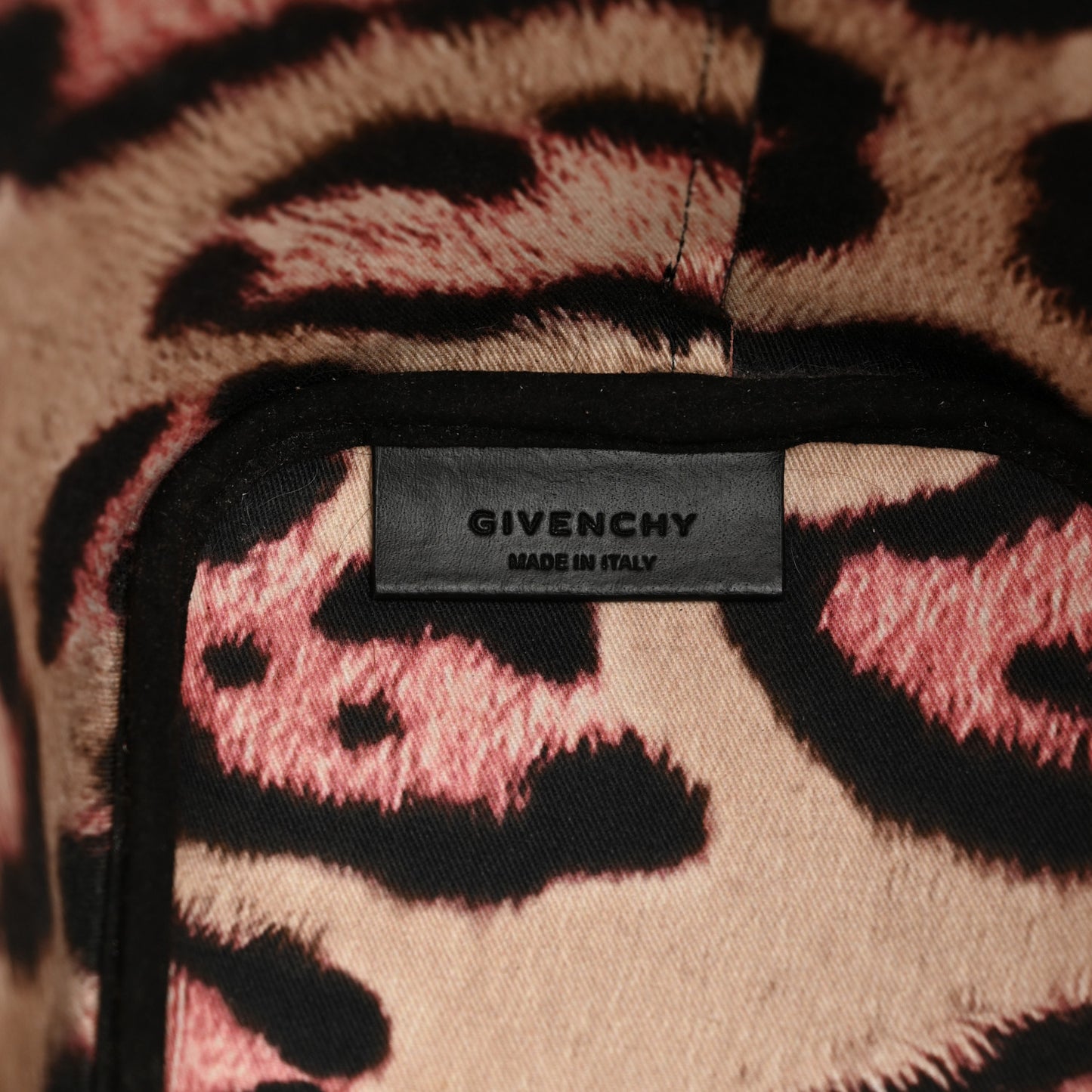 Coated Canvas Medium Antigona Tote Black