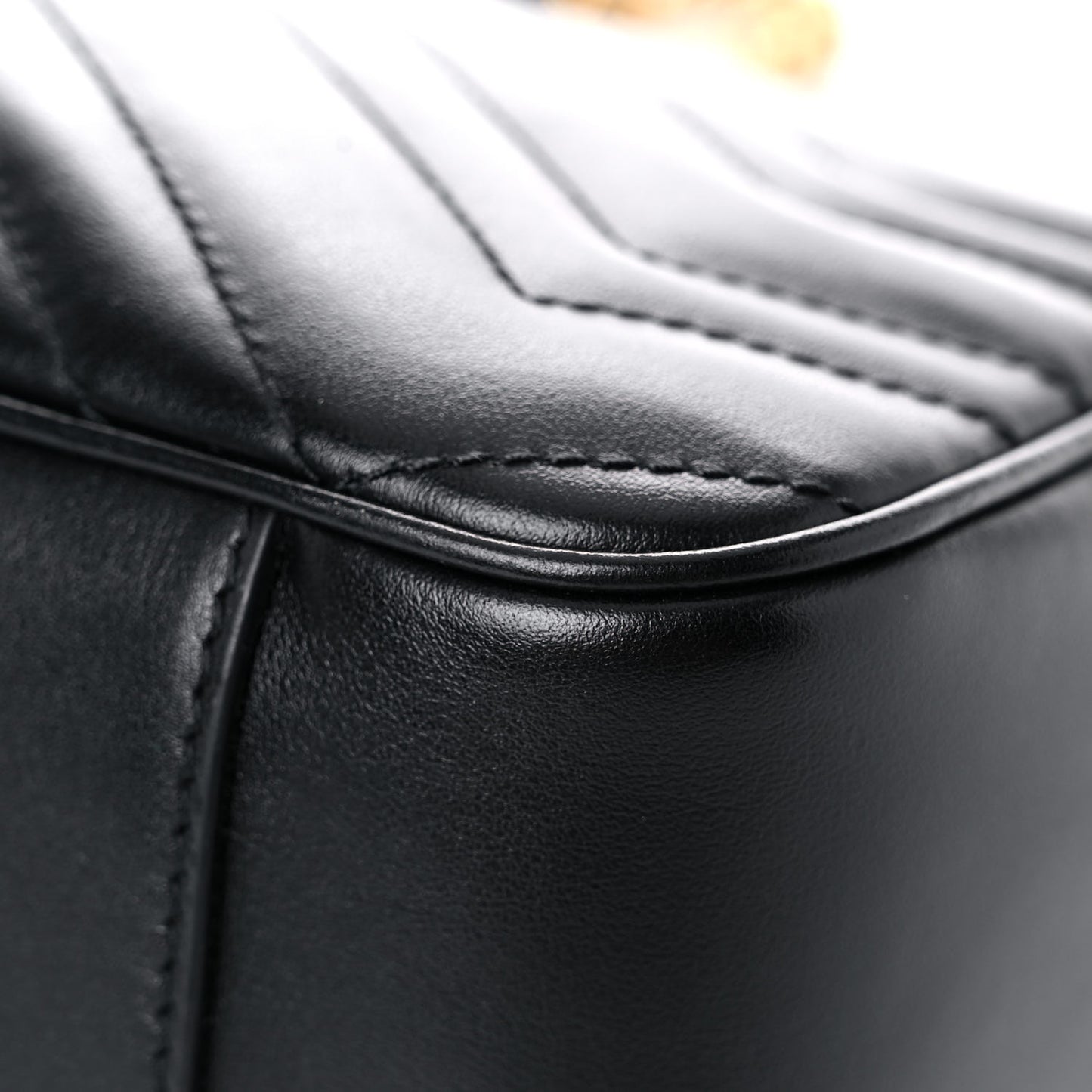 Calfskin Matelasse Medium GG Marmont Shoulder Bag Black