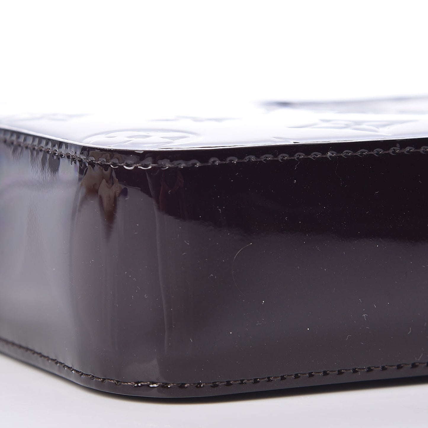 Vernis Camera Pouch Amarante