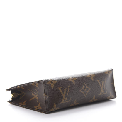 Louis Vuitton Monogram Toiletry Pouch 15 4 of 8