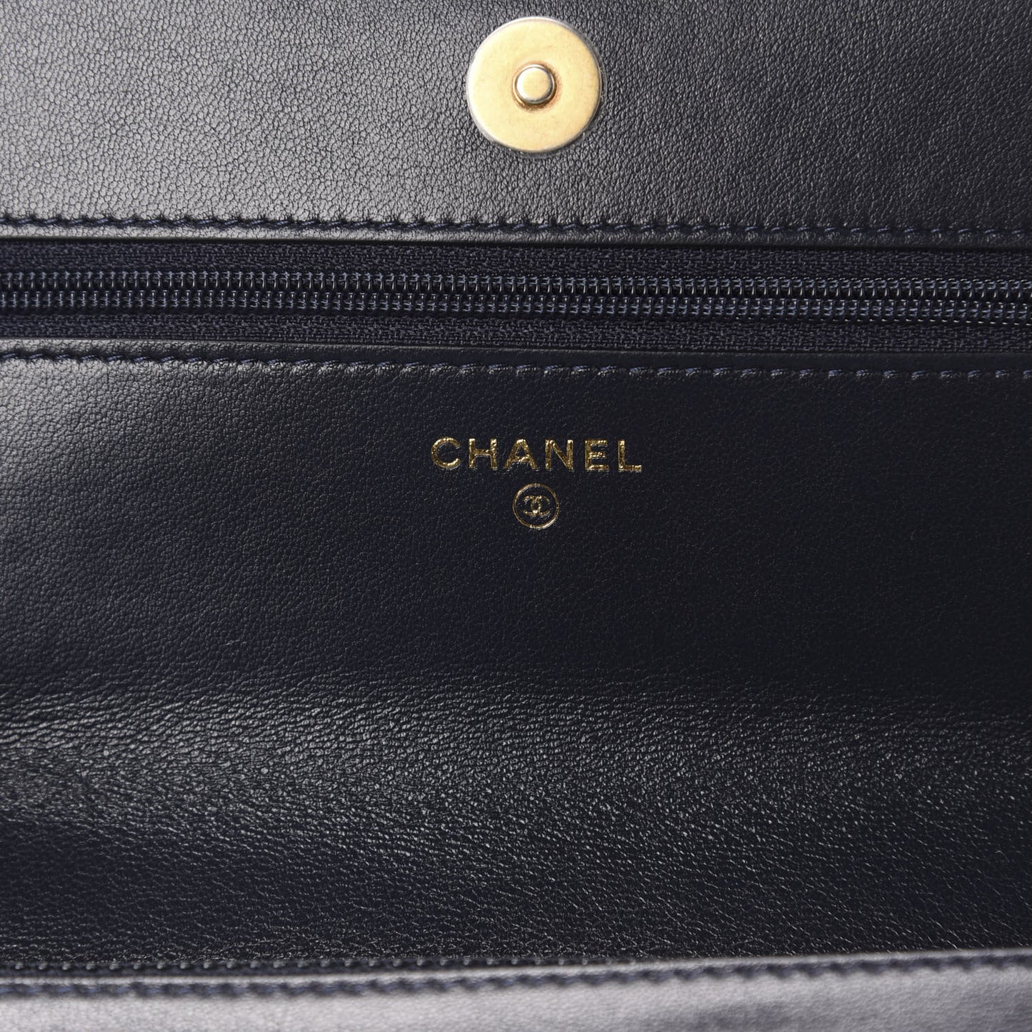 Lambskin Quilted 19 Wallet On Chain WOC Navy Blue
