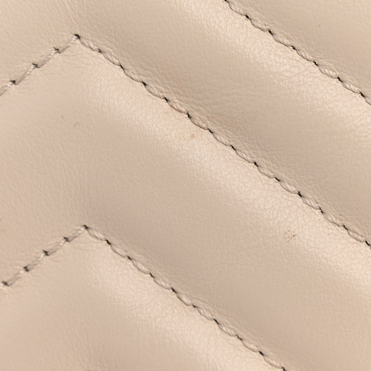 Gucci Calfskin Matelasse Small GG Marmont Shoulder Bag White 14 of 14