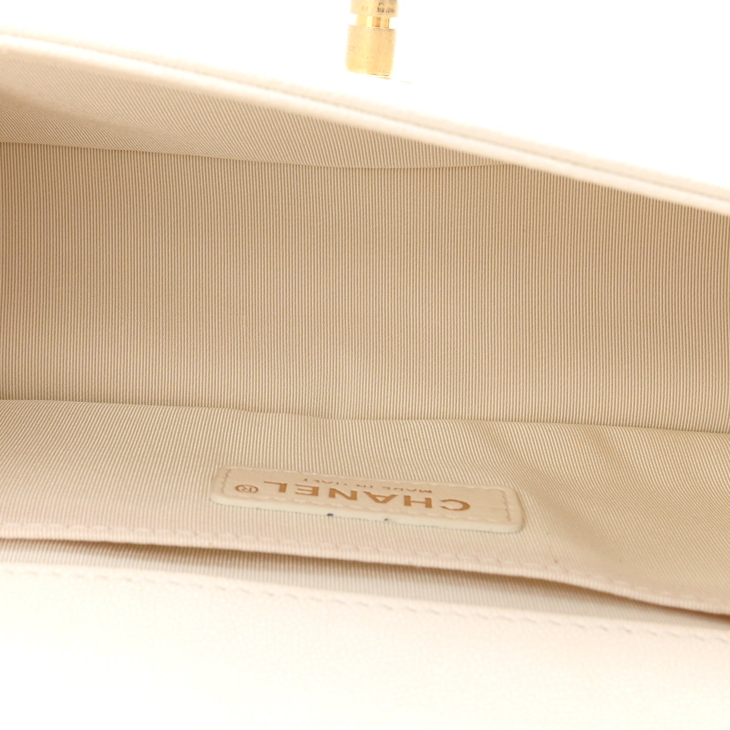 Chanel Caviar Quilted Medium Boy Flap White 5 of 11