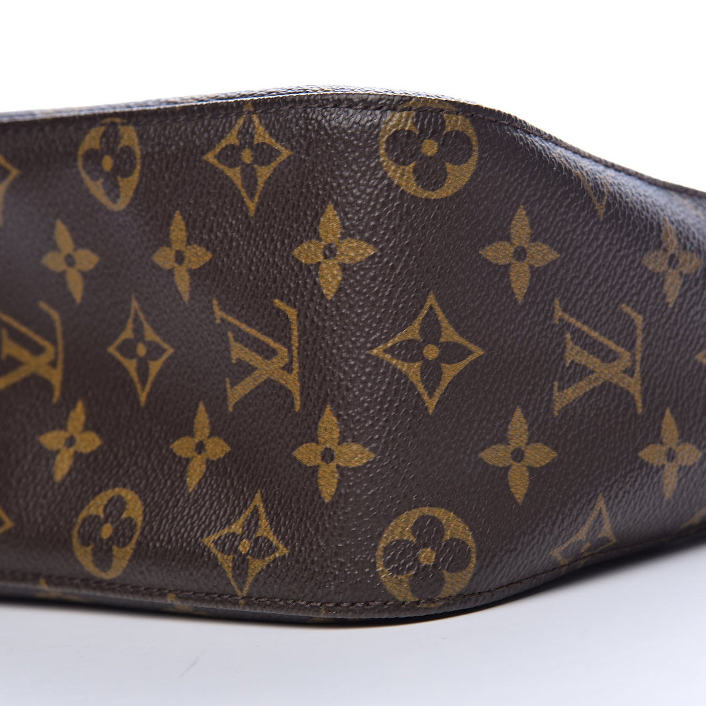 Monogram Looping MM