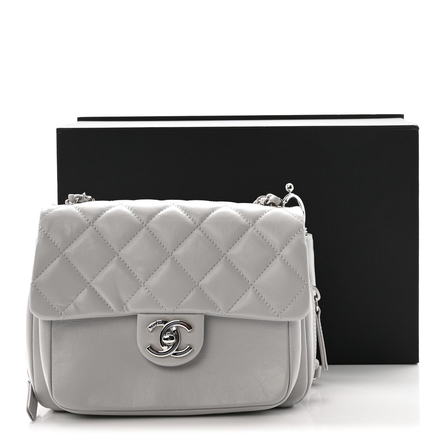 Aged Calfskin Quilted Express Zip Around Flap Light Grey