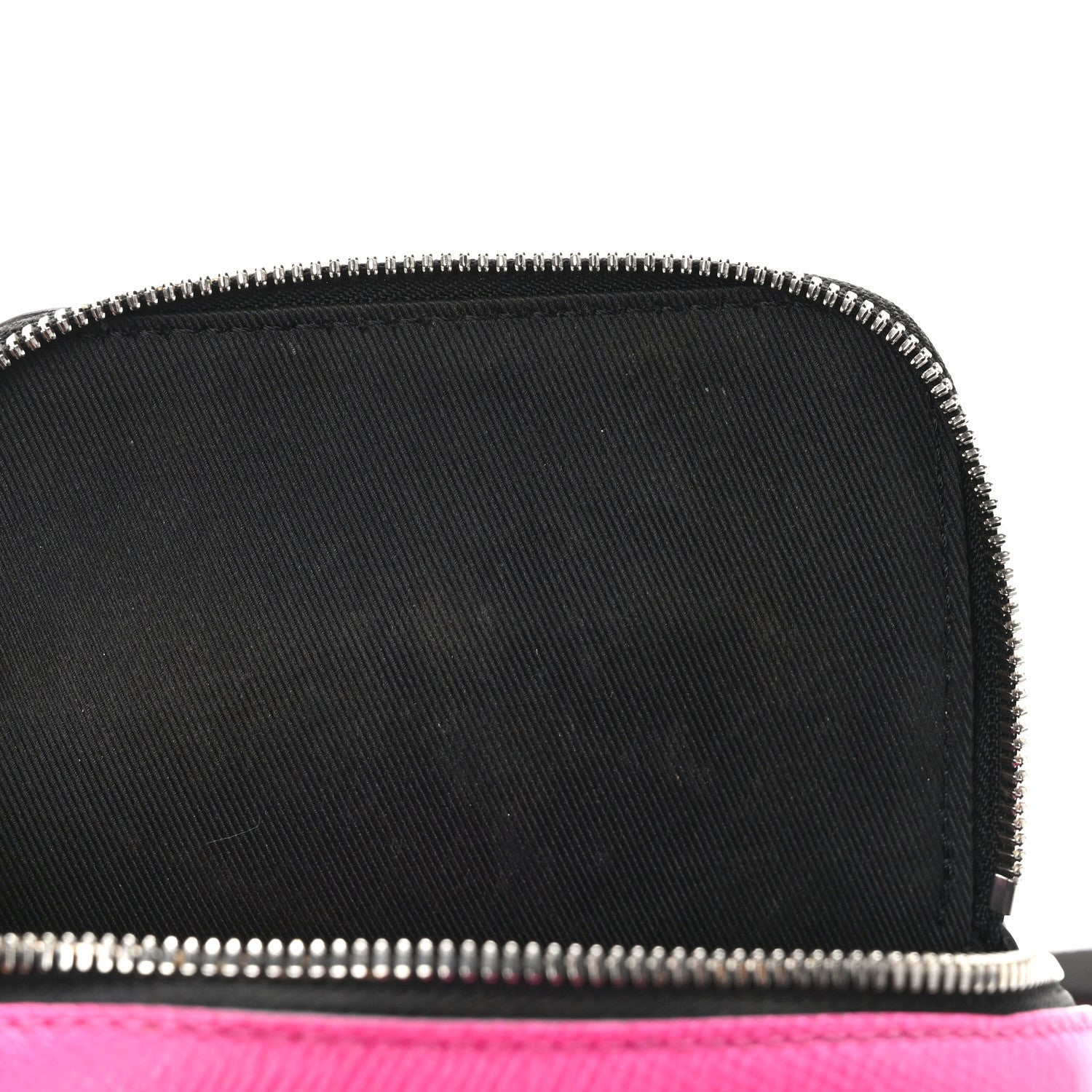 Louis Vuitton Taigarama Outdoor Slingbag Fuchsia 10 of 10