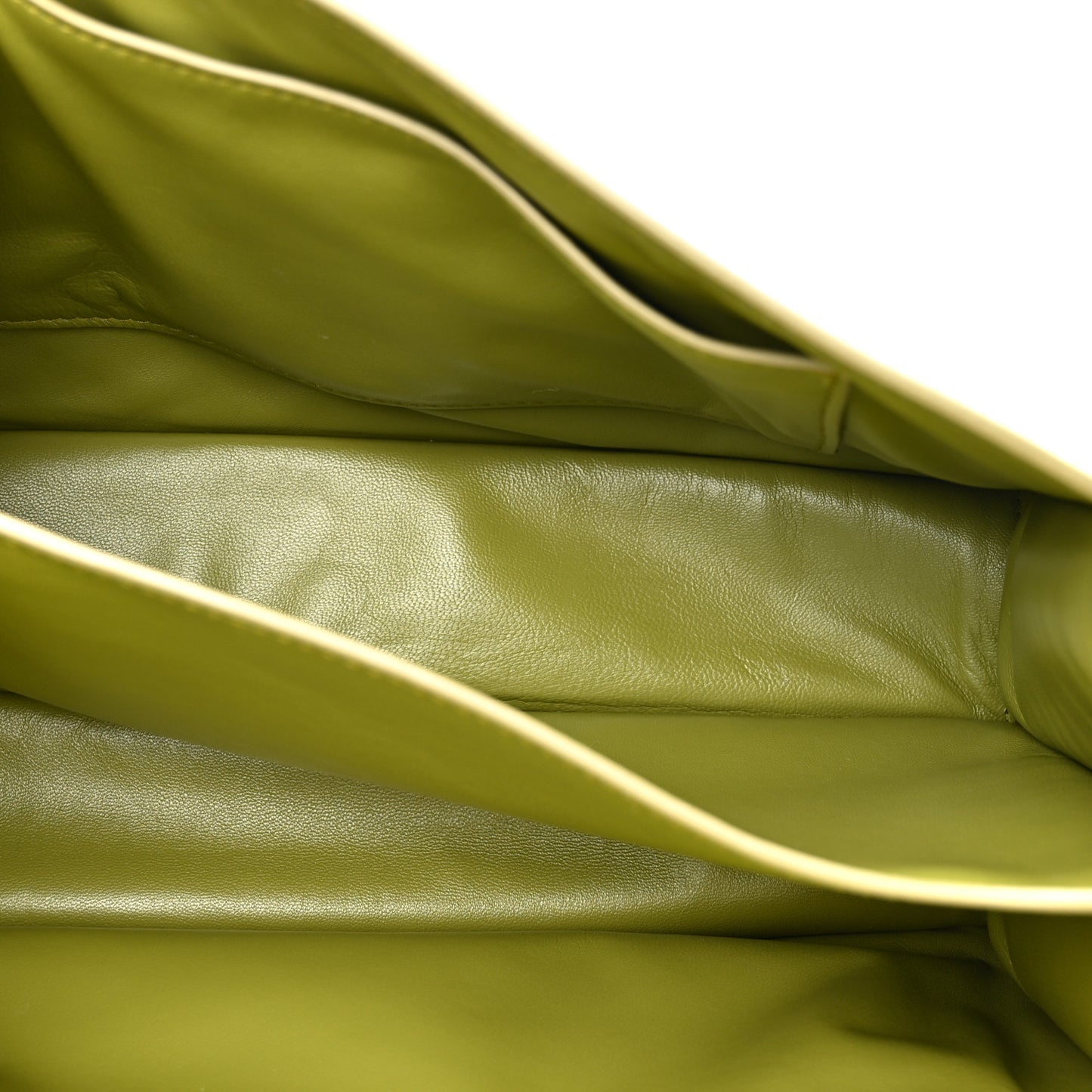 Calfskin Medium Soft Sound Shoulder Bag Pistacchio