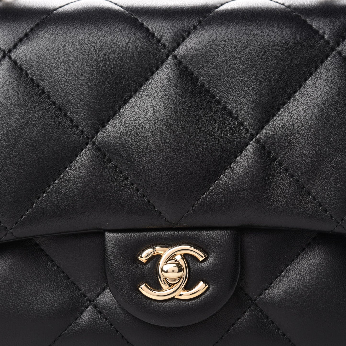 Lambskin Quilted Easy Carry Flap Black