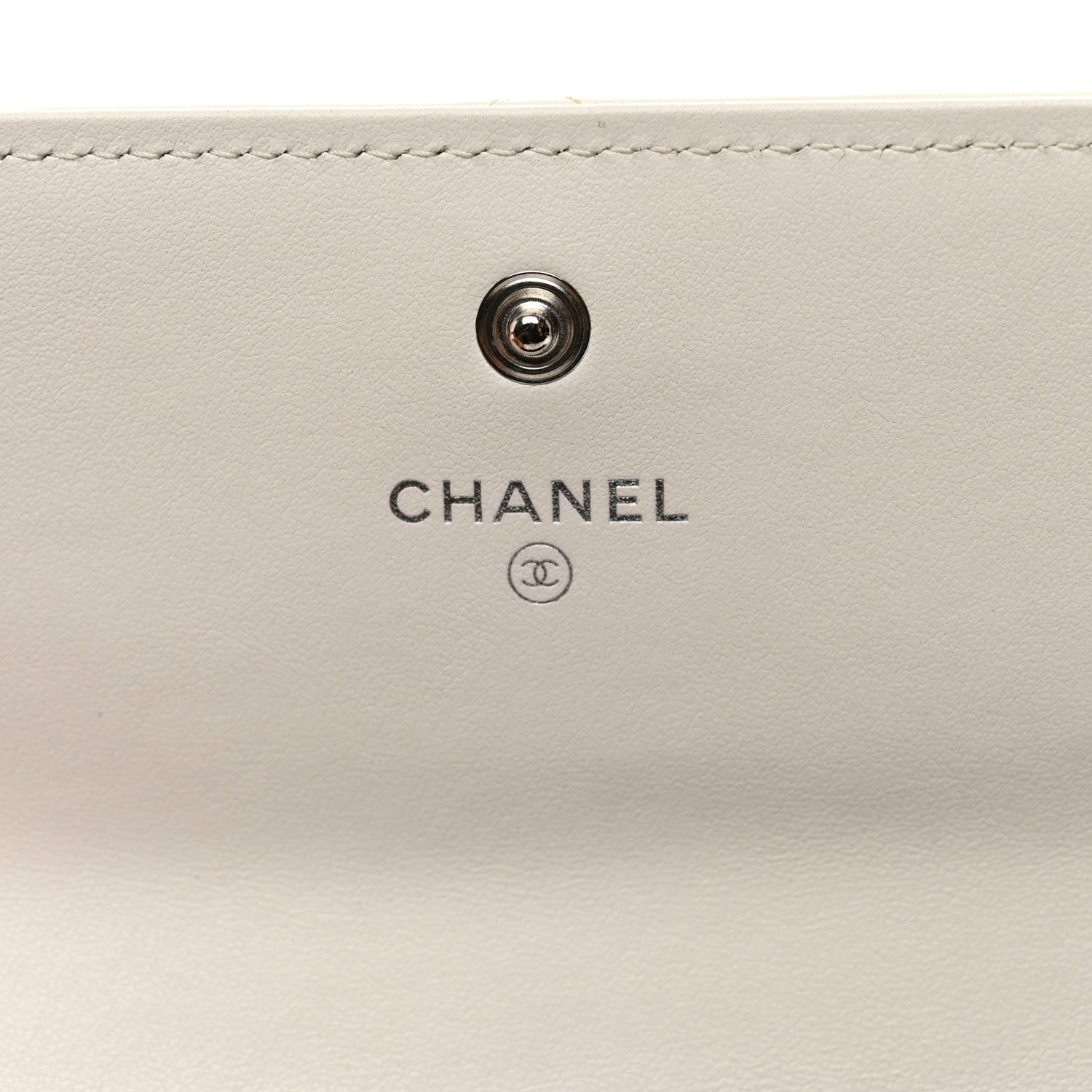 Chanel Lambskin Quilted Chanel 19 Flap Wallet White Black 7 of 10