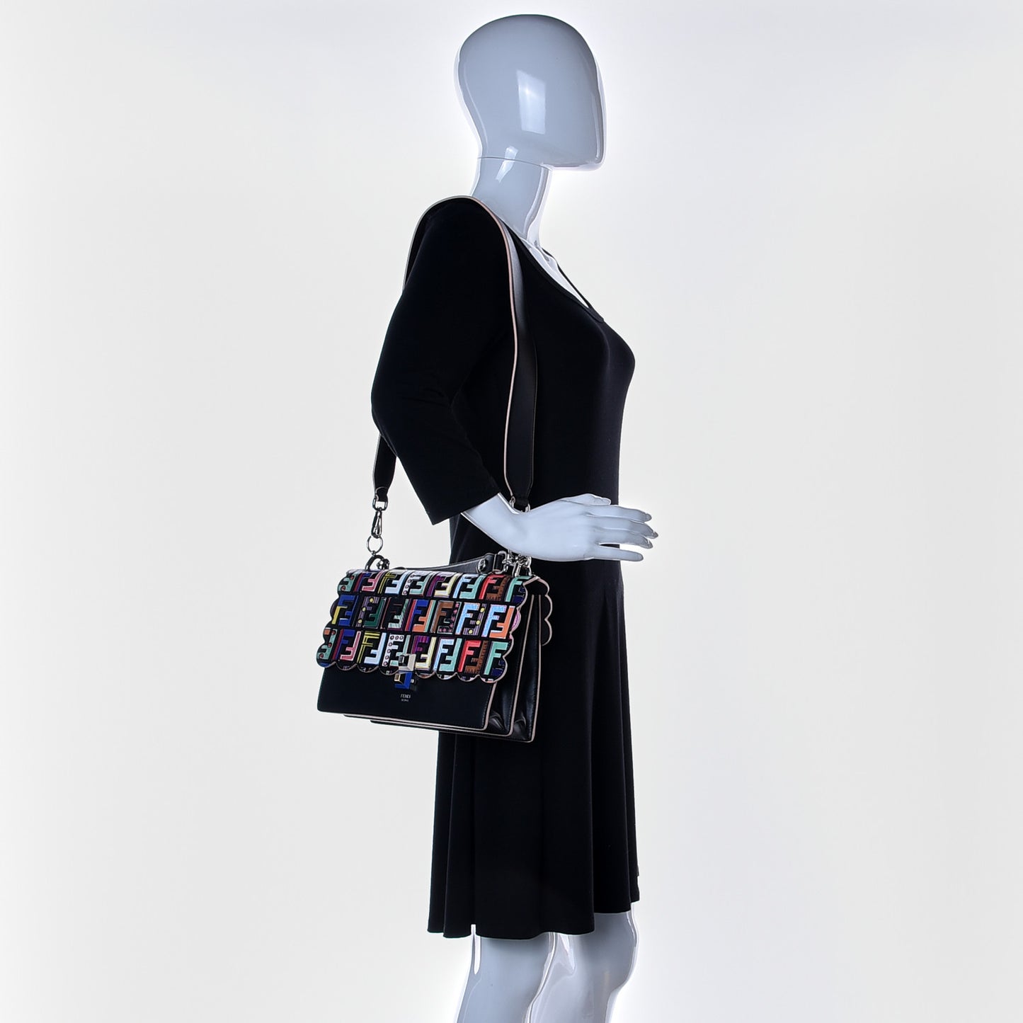Vitello Liberty Fun Fair Embossed Scalloped Kan I Shoulder Bag Black Multicolor