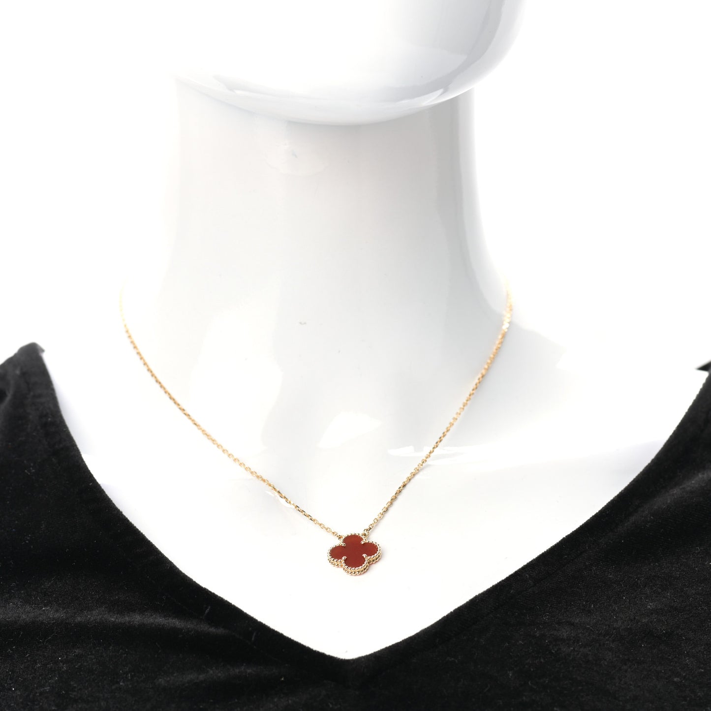 18K Yellow Gold Carnelian Vintage Alhambra Pendant Necklace