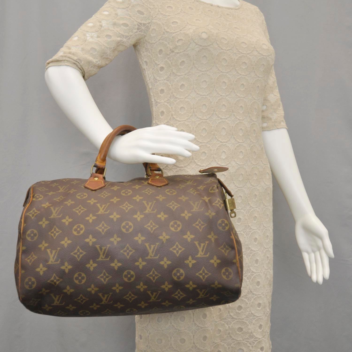 Louis Vuitton Monogram Speedy 35 2 of 9