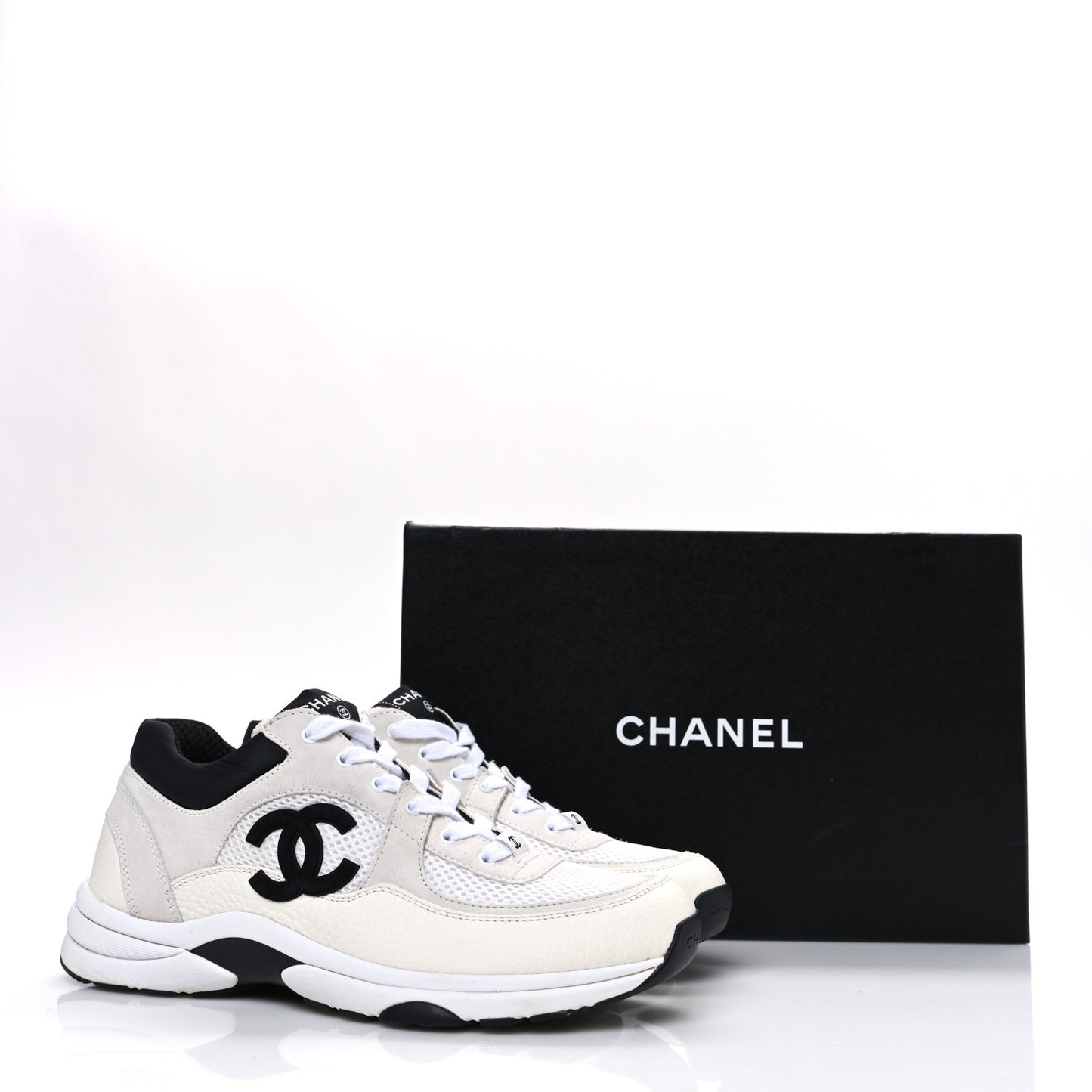 Mesh Suede Calfskin Grained Calfskin Womens CC Sneakers 40 White Black