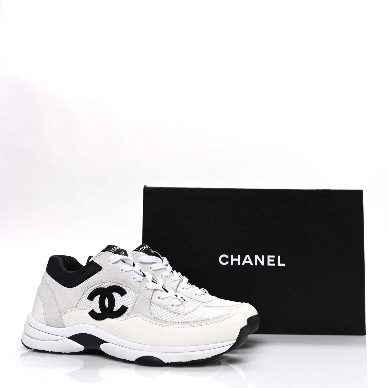 Chanel Mesh Suede Calfskin Grained Calfskin Womens CC Sneakers 40 White Black 11 of 11