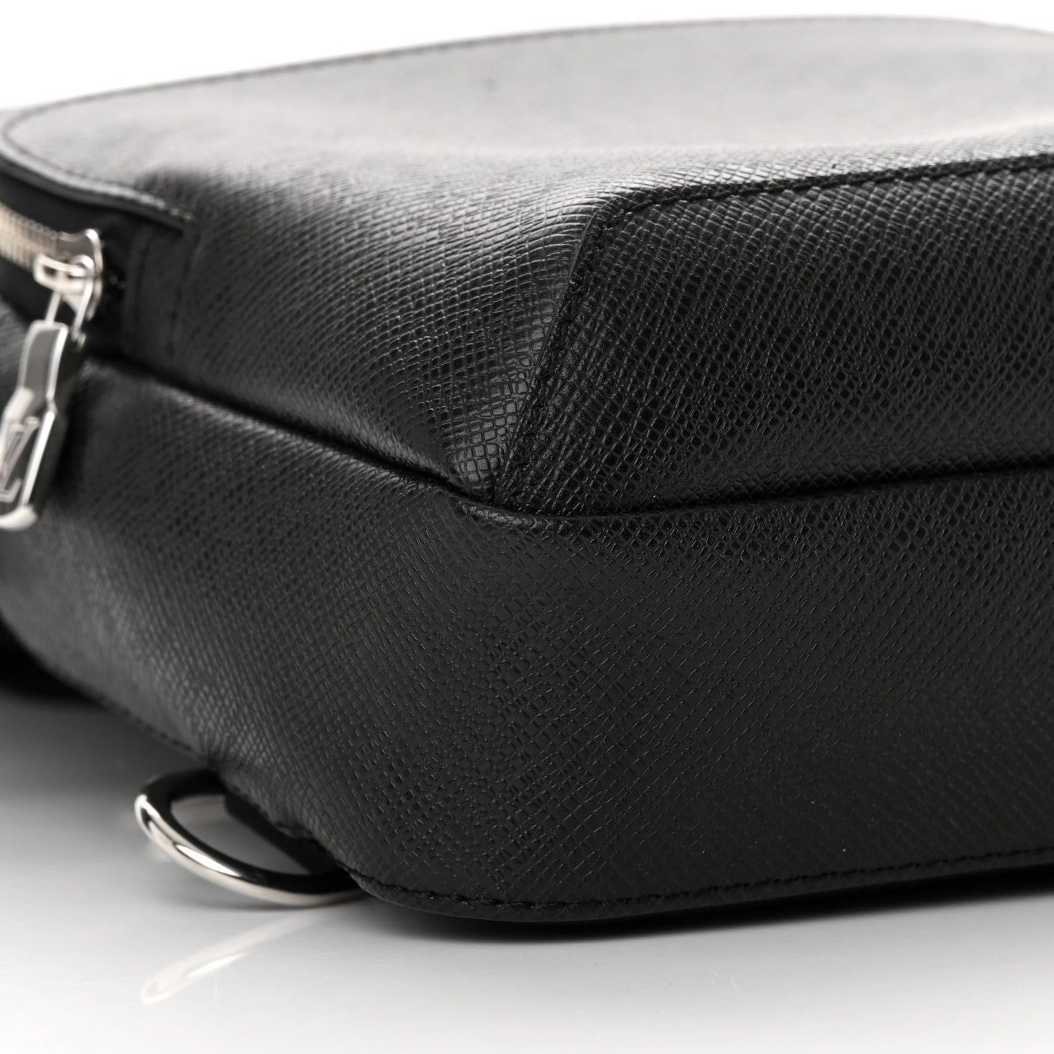 Louis Vuitton Taiga Avenue Sling Bag Ardoise 8 of 12