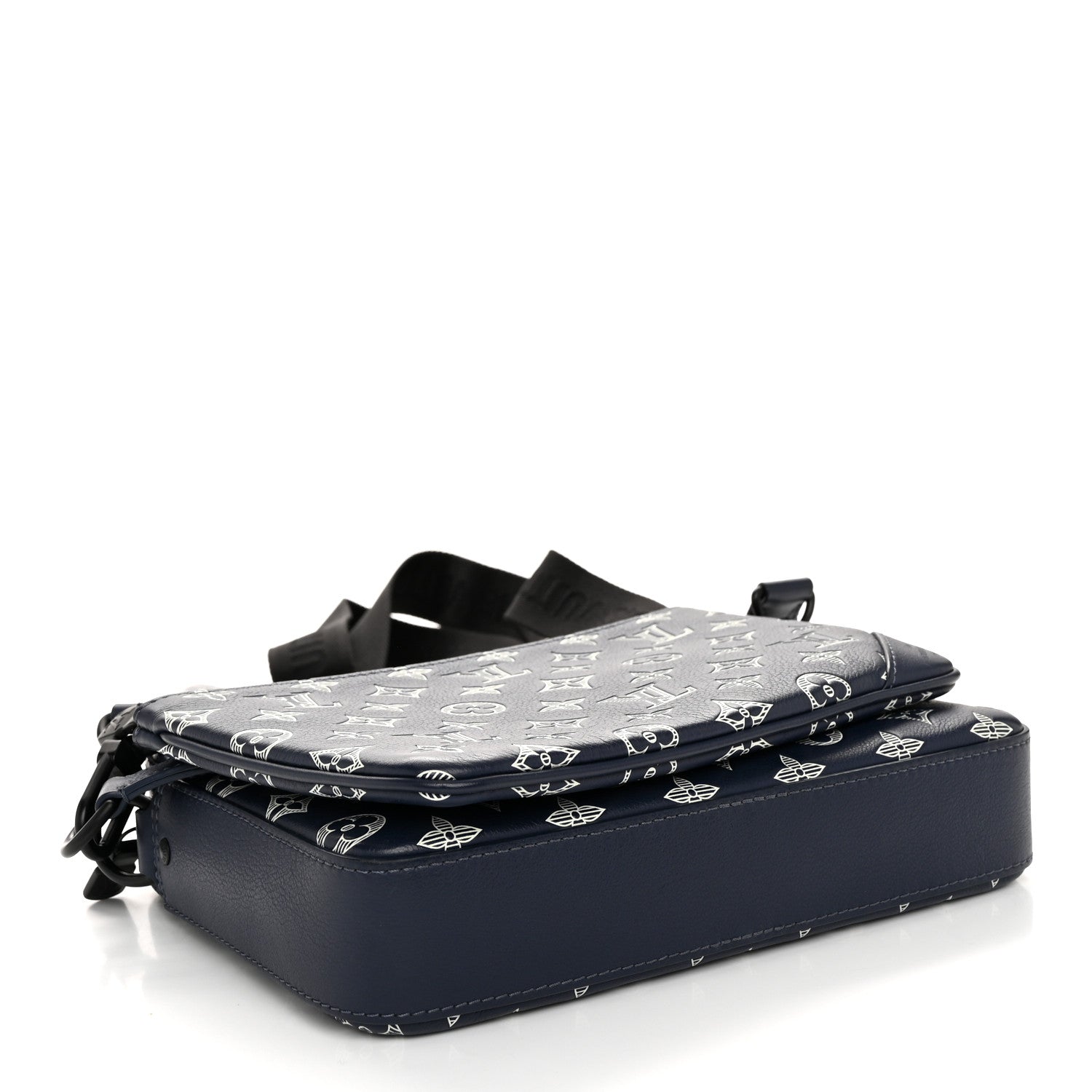 Louis Vuitton Monogram Shadow G65 Trio Messenger Navy 4 of 11