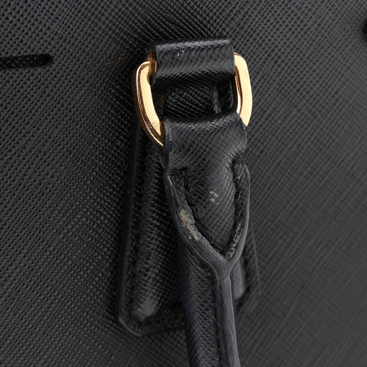 Saffiano Medium Galleria Double Zip Tote Black