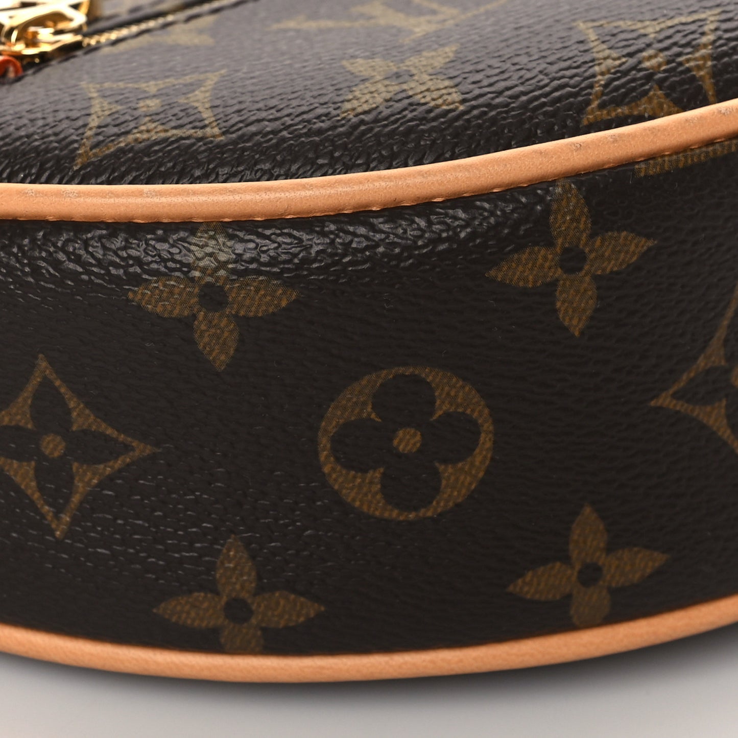 Monogram Loop