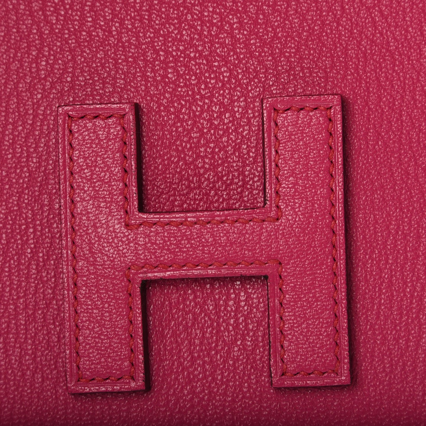 Chèvre Mysore Jige Elan 29 Clutch Rose Shocking