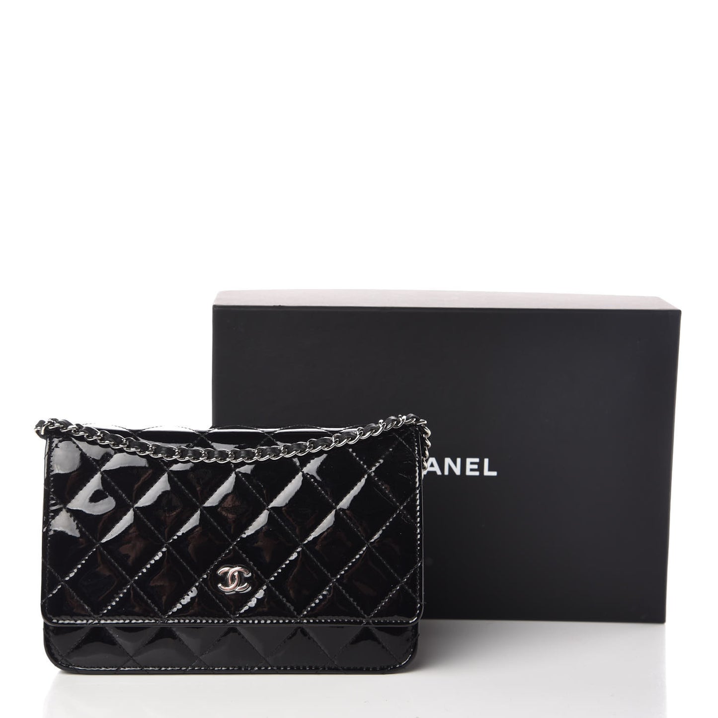 Patent Quilted Wallet On Chain WOC Black