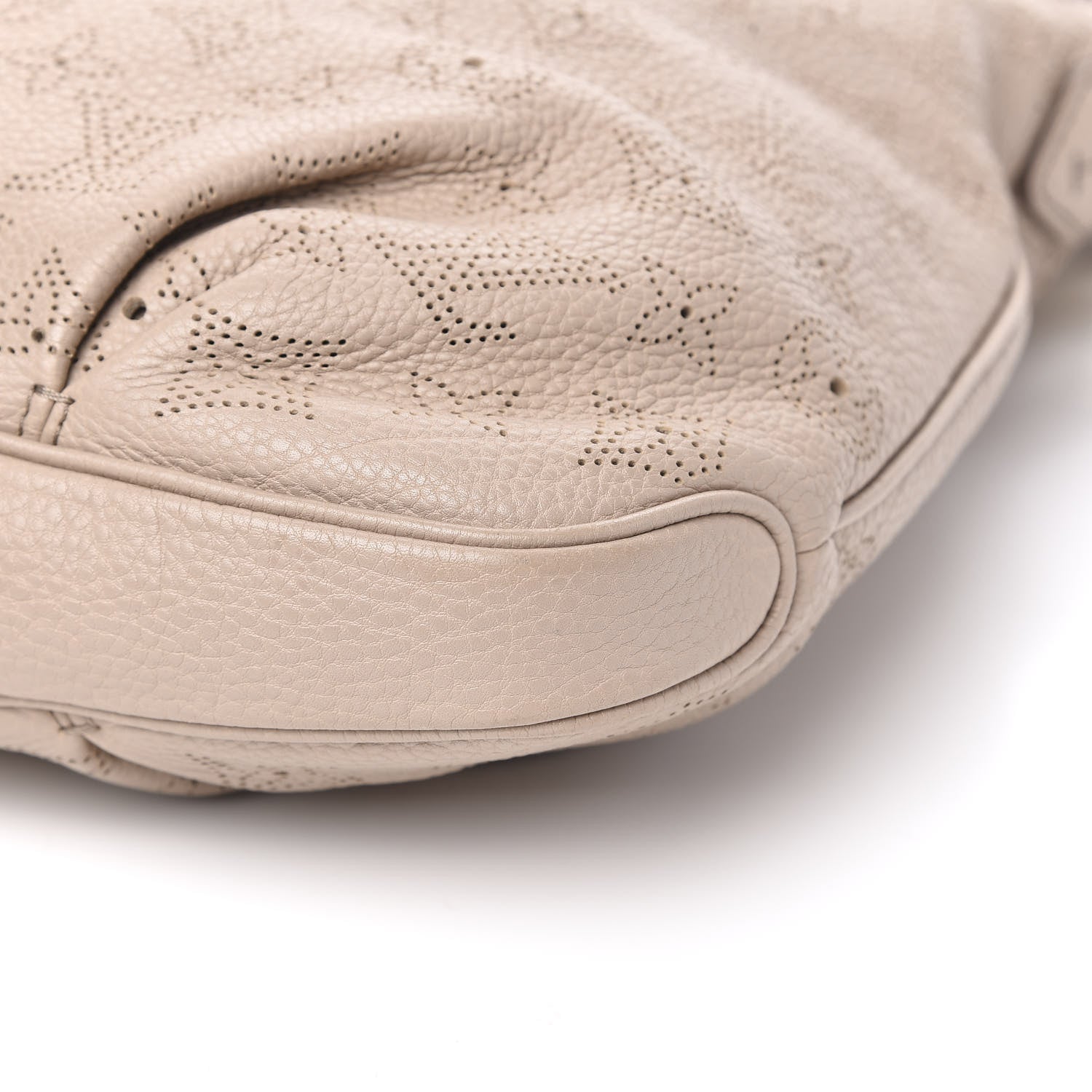 Louis Vuitton Mahina Selene PM Sandy 9 of 11