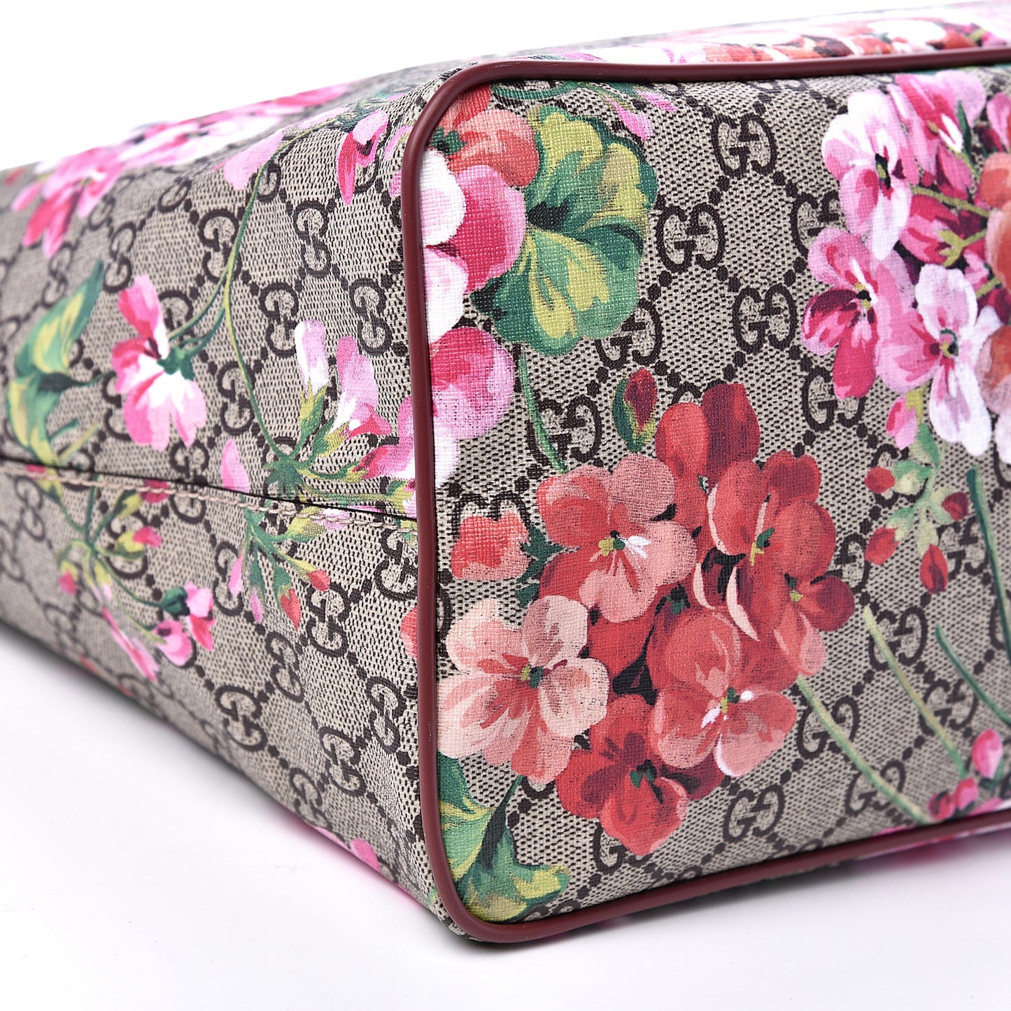 Soft GG Supreme Monogram Blooms Medium Crossbody Tote Beige Multicolor Dry Rose
