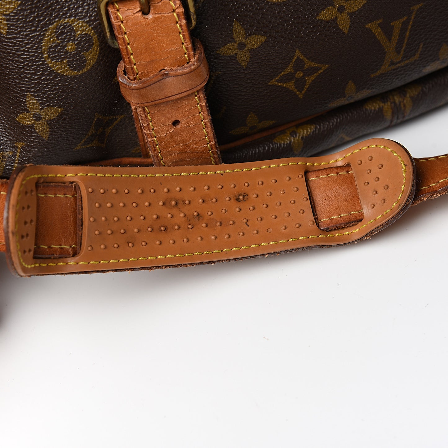 Monogram Saumur 43