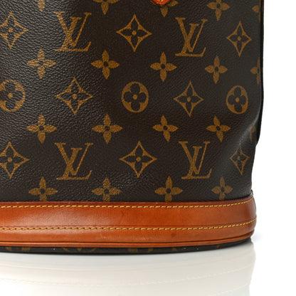 Louis Vuitton Monogram Petit Bucket 23 19 of 33