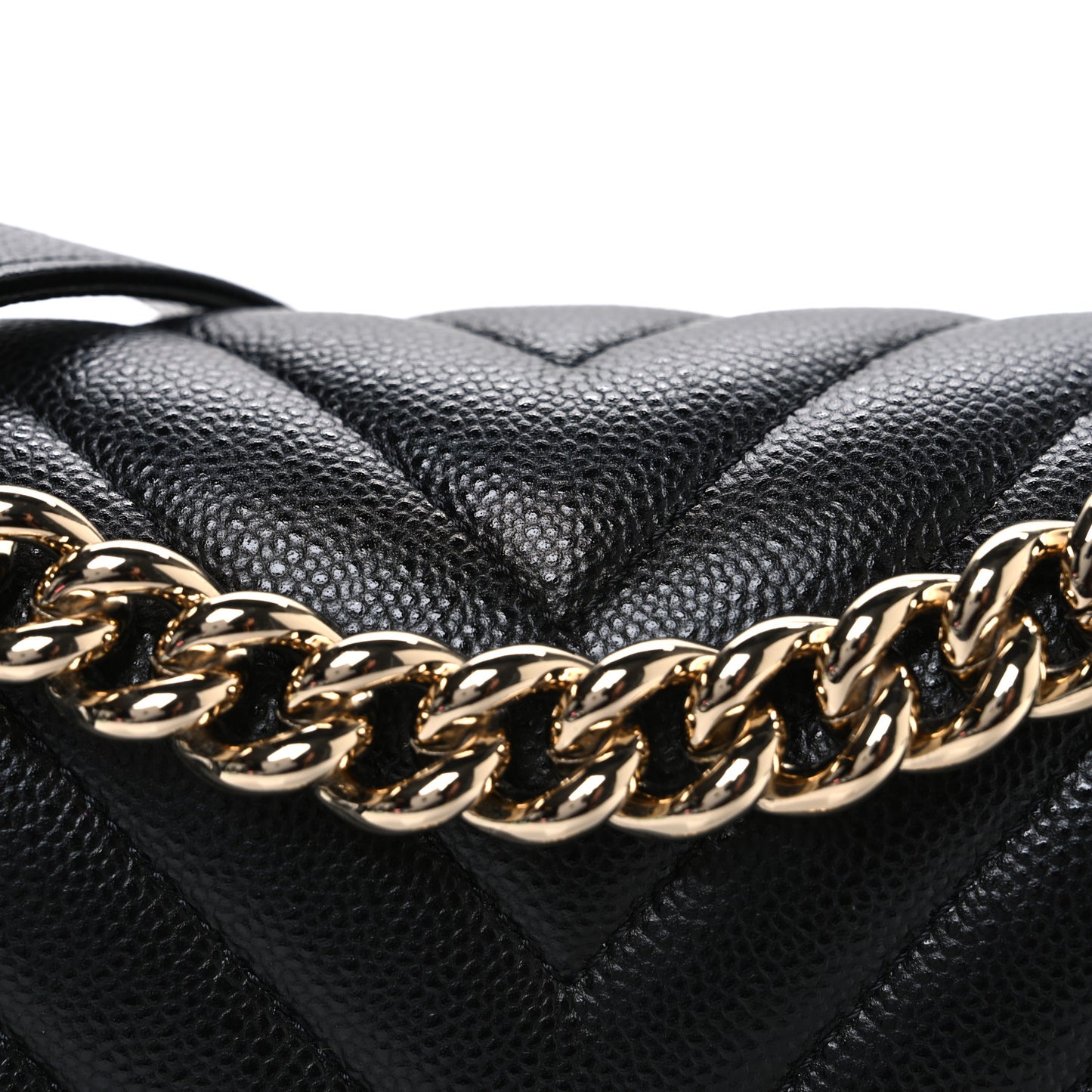 Caviar Chevron Quilted Medium Boy Flap Black