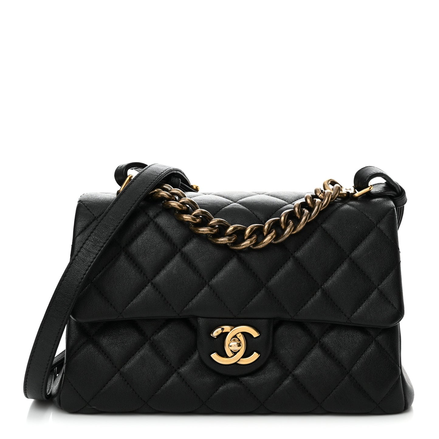 Shiny Sheepskin Quilted Small Trapezio Flap Black