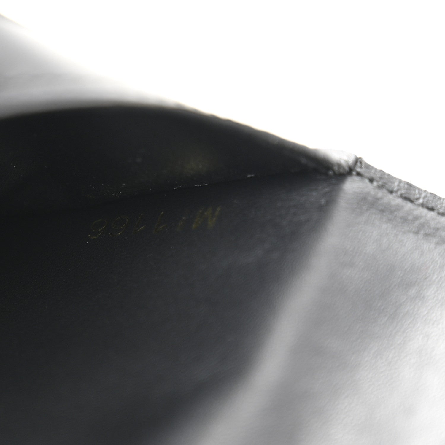 Louis Vuitton Calfskin City Steamer Wallet Black 7 of 9