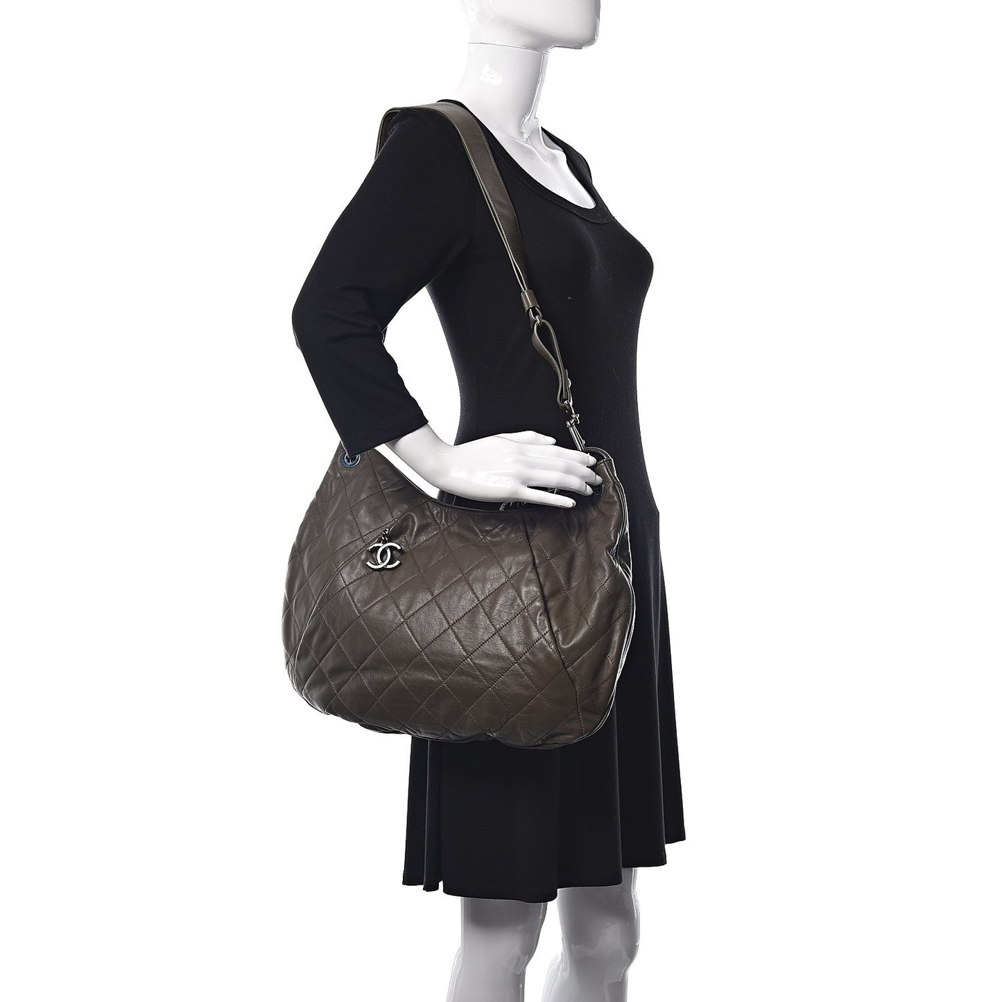 Calfskin Coco Pleats Hobo Olive
