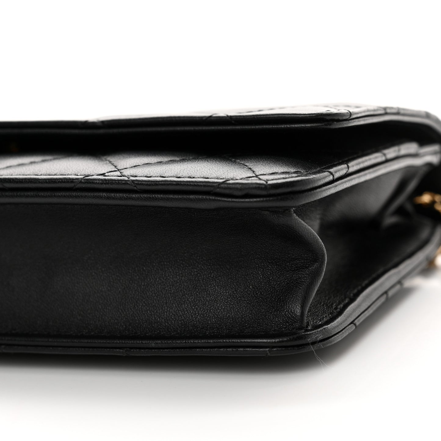 Lambskin Quilted Wallet On Chain WOC Black
