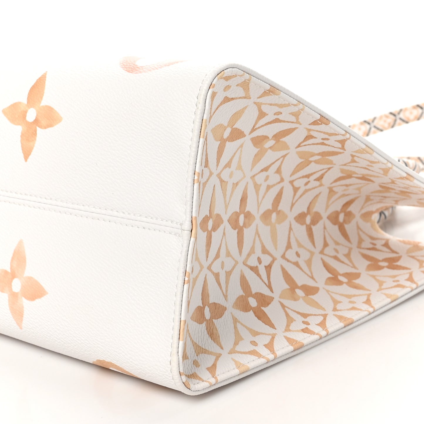 Monogram Giant By The Pool 2.0 Onthego MM Beige