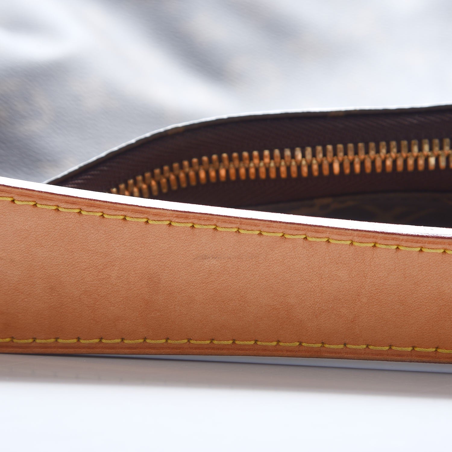 Louis Vuitton Monogram Sully MM 11 of 11