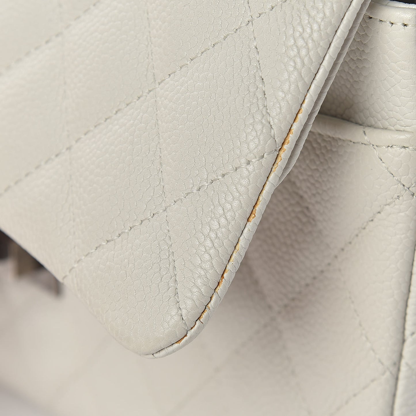 Caviar Quilted 2.55 Reissue 225 Flap White