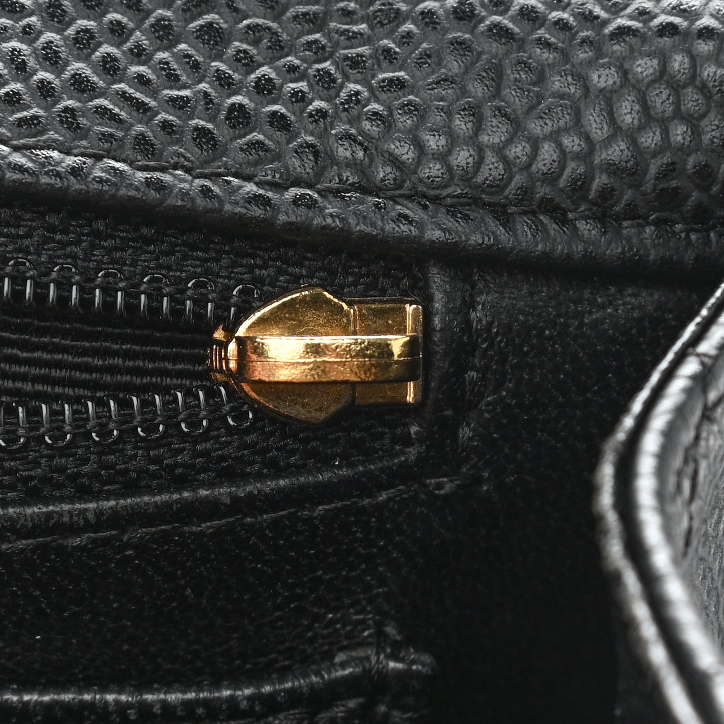 Caviar Quilted Jumbo Single Flap Black