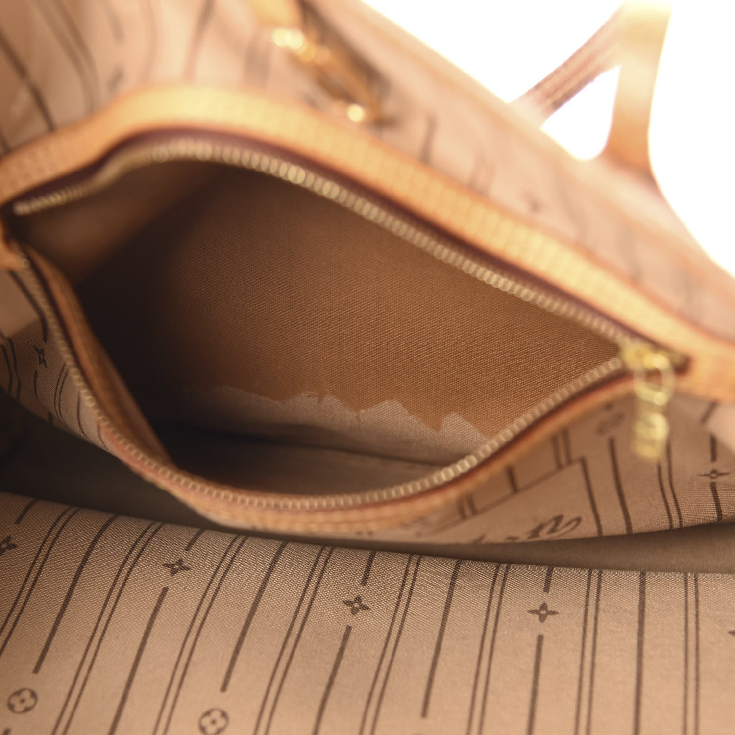 Louis Vuitton Monogram Neverfull MM 6 of 13