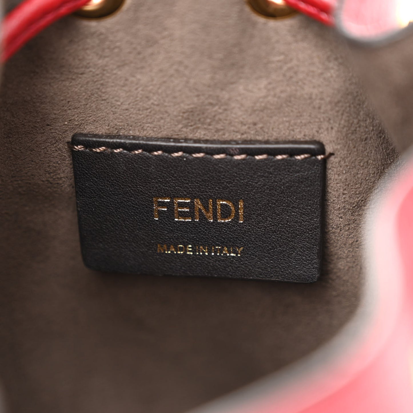 Vitello Cruise F is Fendi Mini Mon Tresor Bucket Bag Fragola