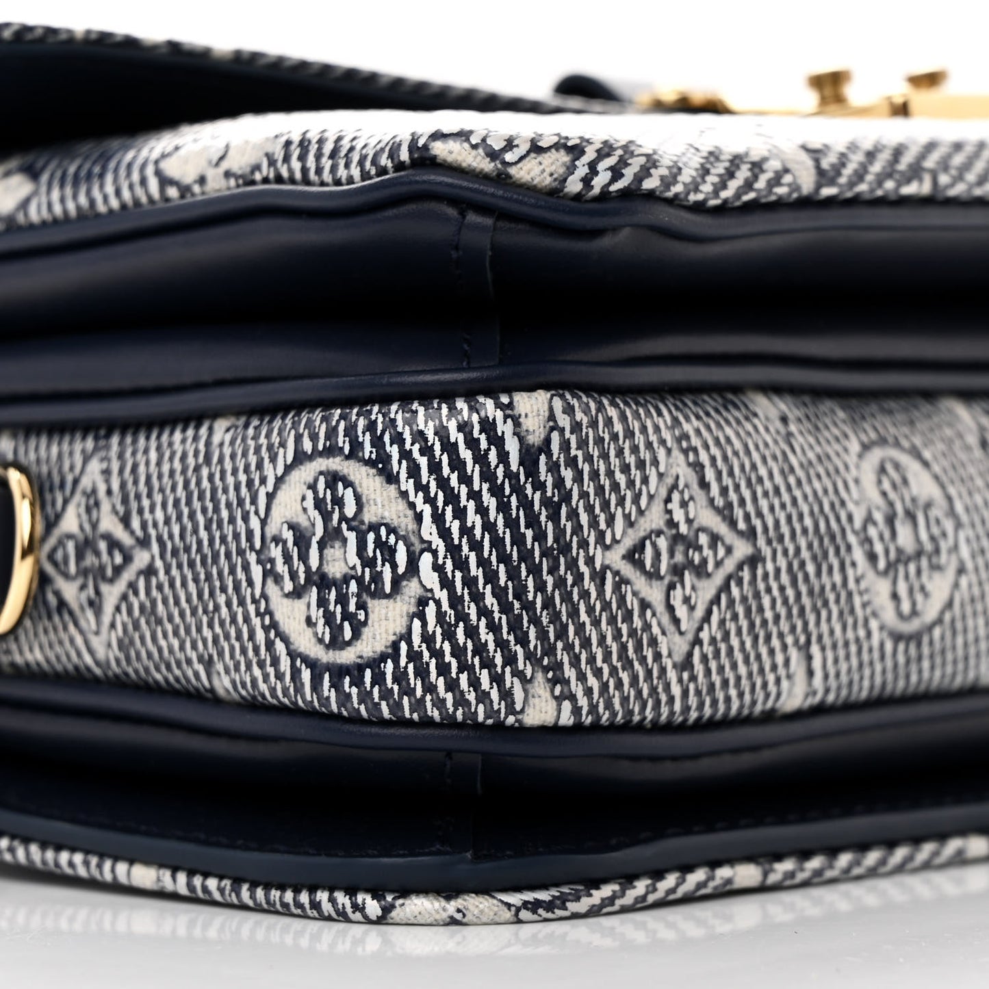 Monoglam Pochette Metis East West Blue