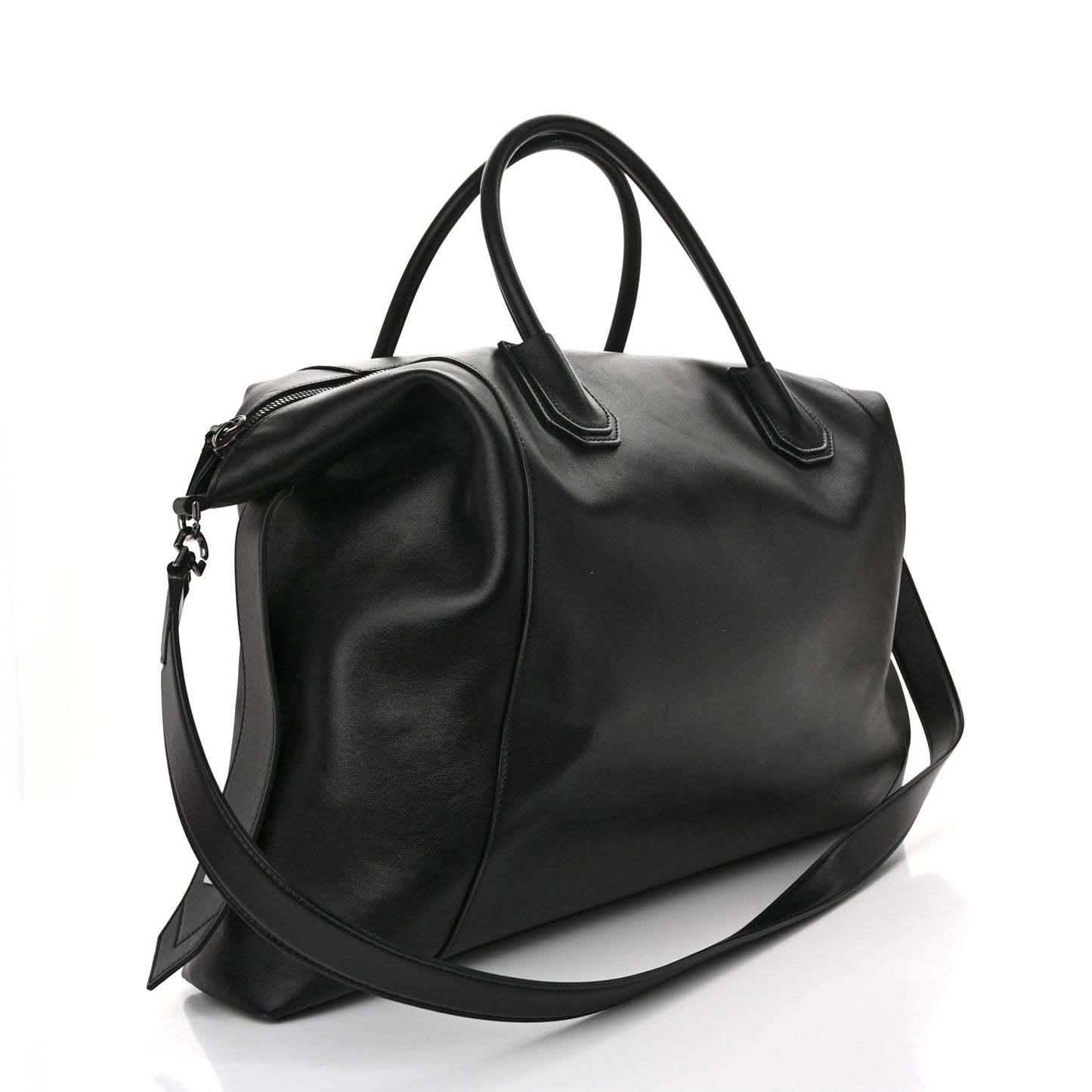 Smooth Calfskin Large Soft Antigona Black