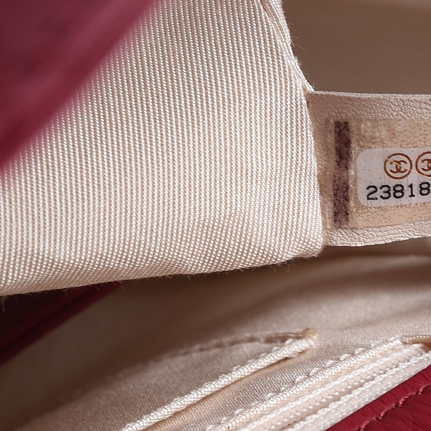 Grained Calfskin Stitched Supple Rock Shopping Tote Burgundy