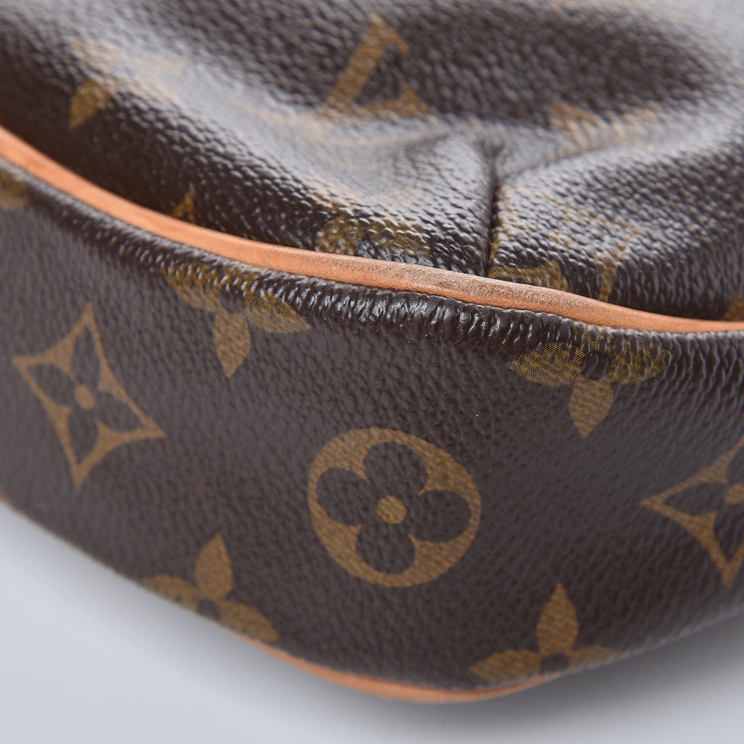 Louis Vuitton Monogram Odeon PM 15 of 17