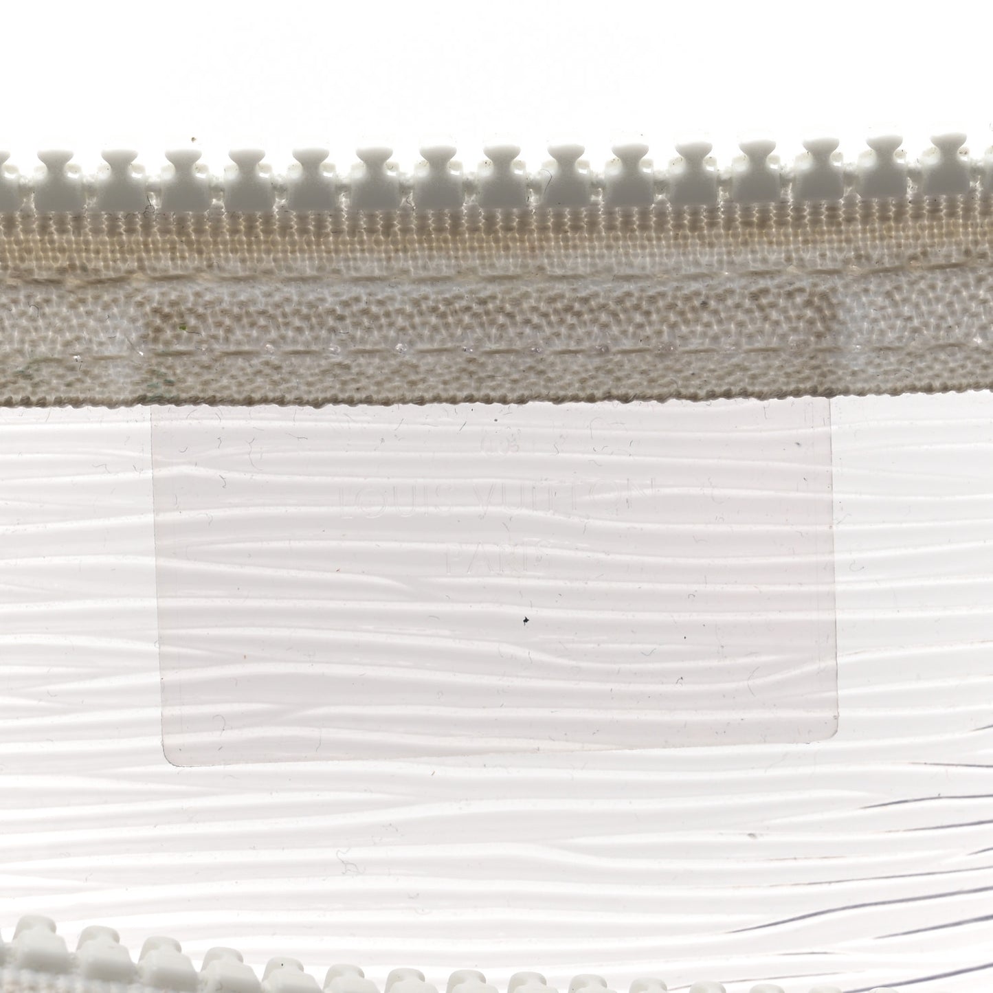 PVC Epi Embossed Wavy Keepall Bandouliere 50 White