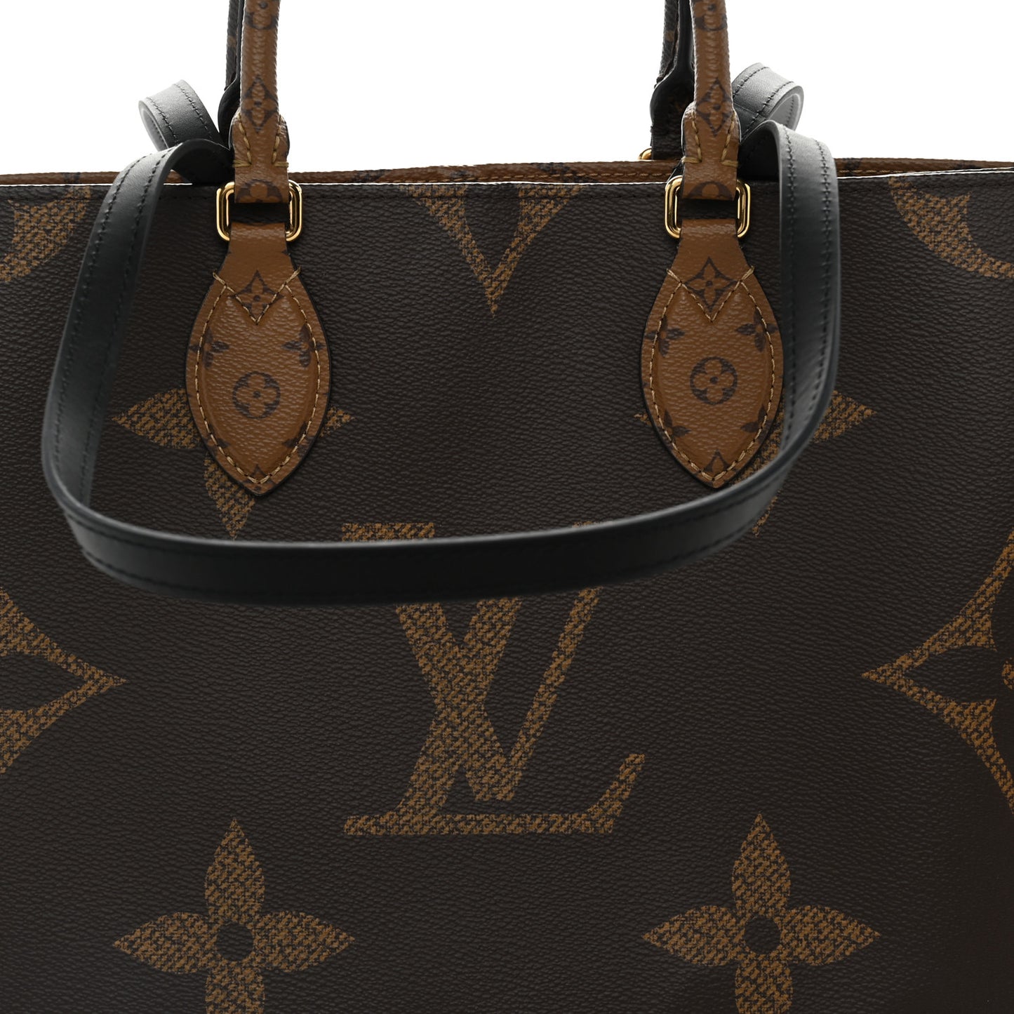 Reverse Monogram Giant Onthego MM