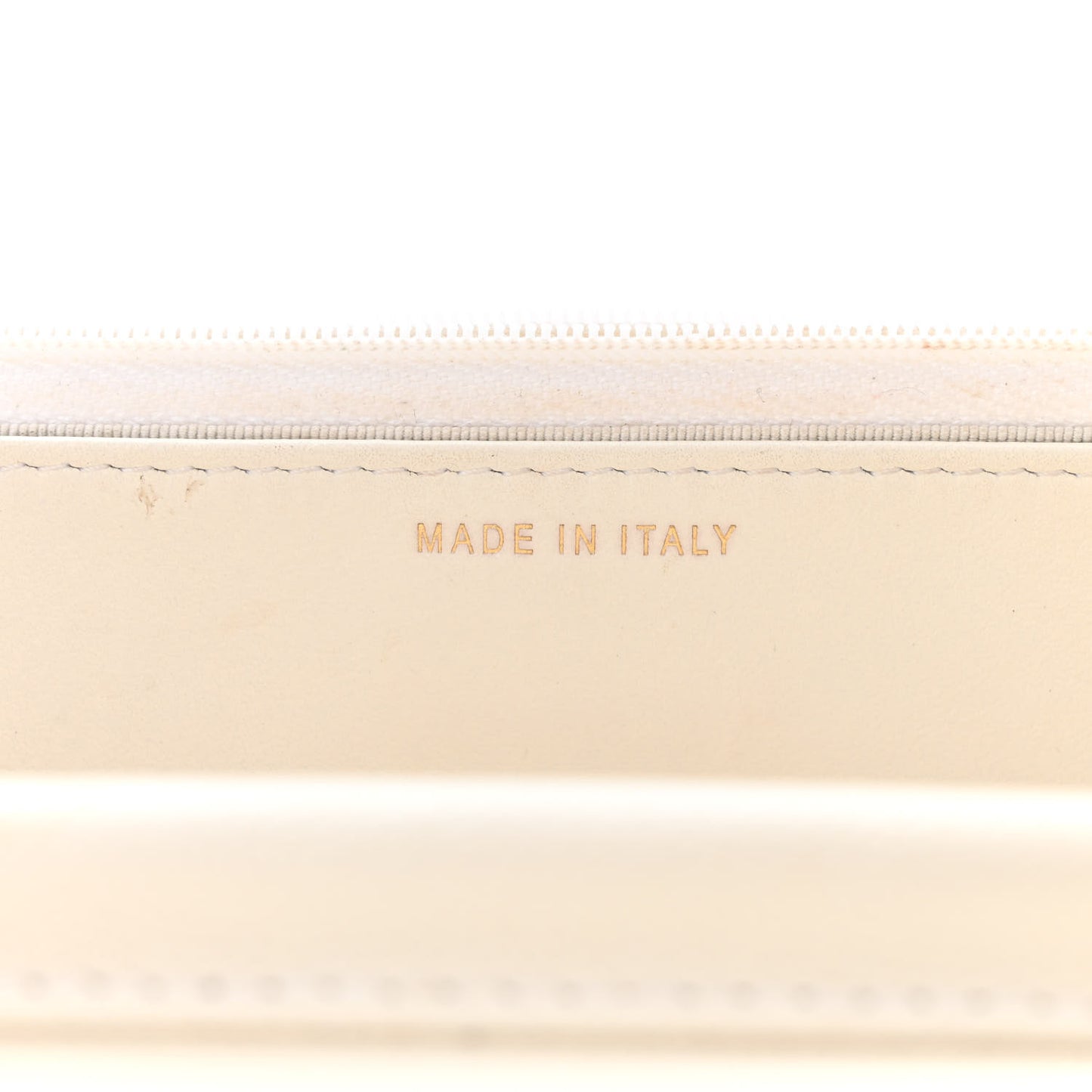 Caviar Quilted Wallet on Chain WOC White