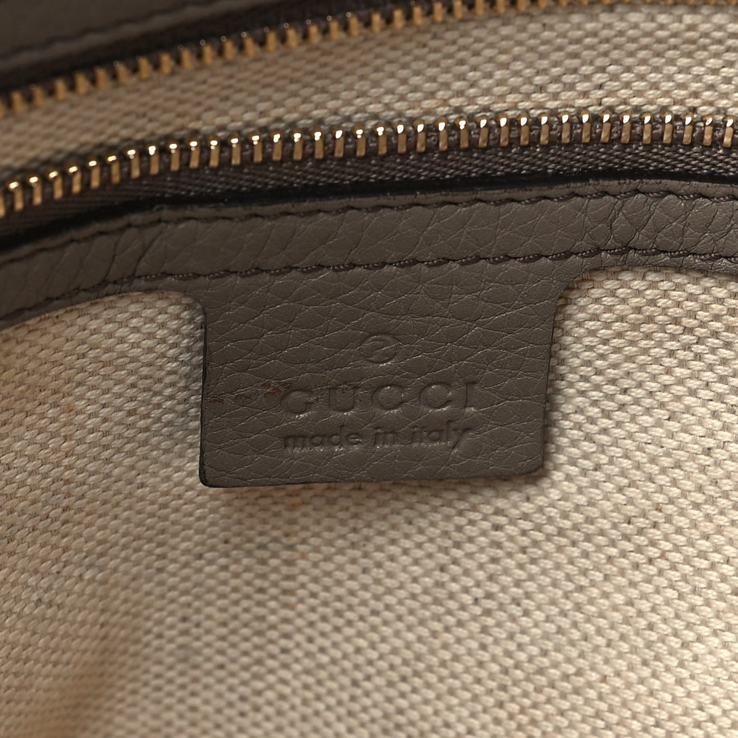 Pebbled Calfskin Medium Soho Hobo New Fango