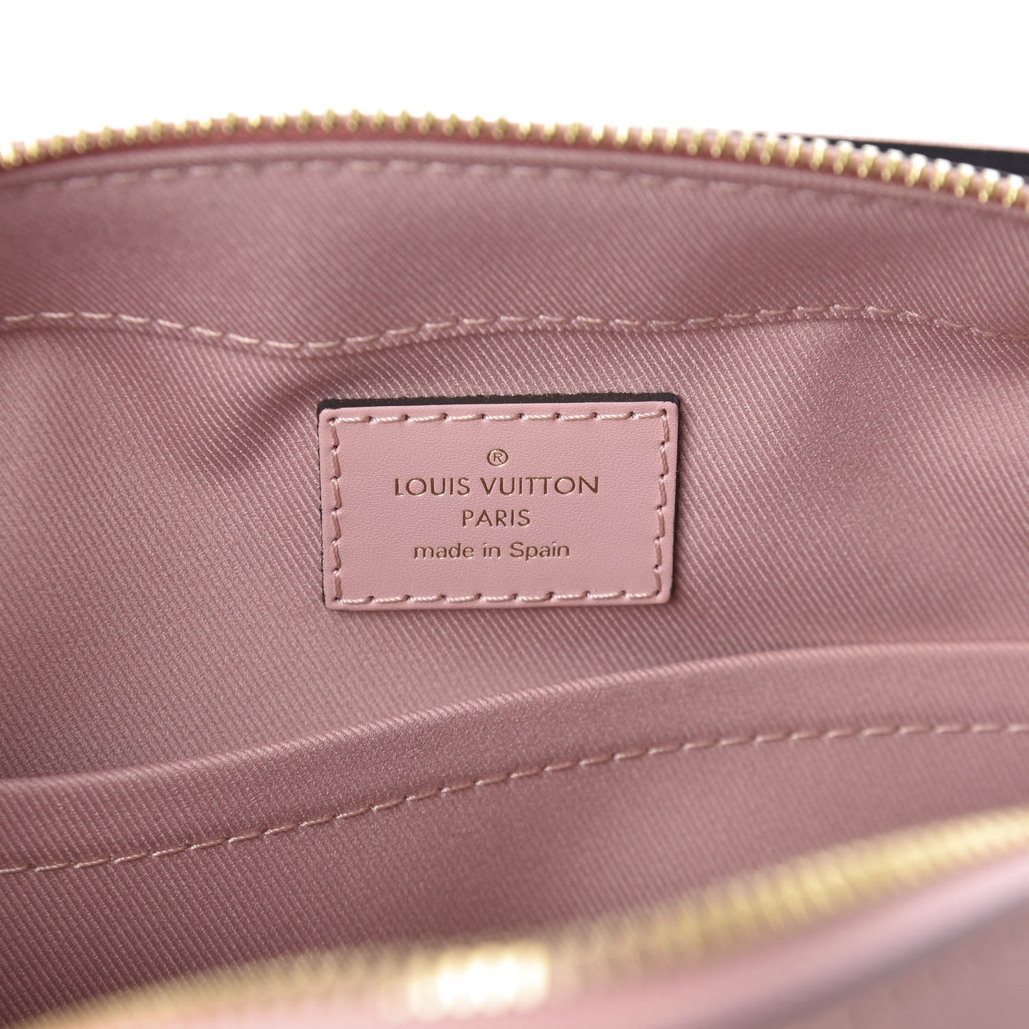 Monogram Saintonge Rose Poudre